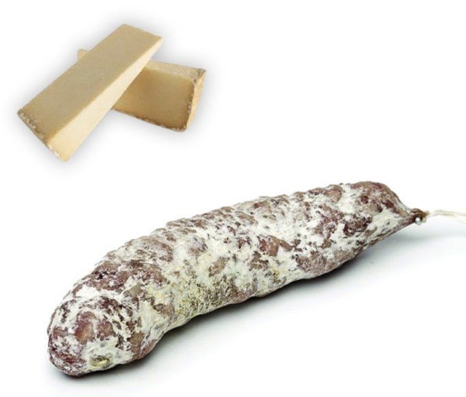 saucisson au cantal